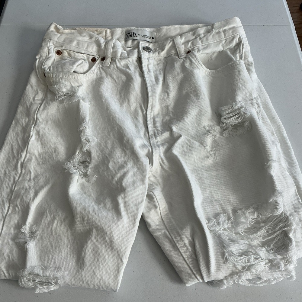 Zara Distressed White Denim Jeans Womens Size US 8, EU 4-0